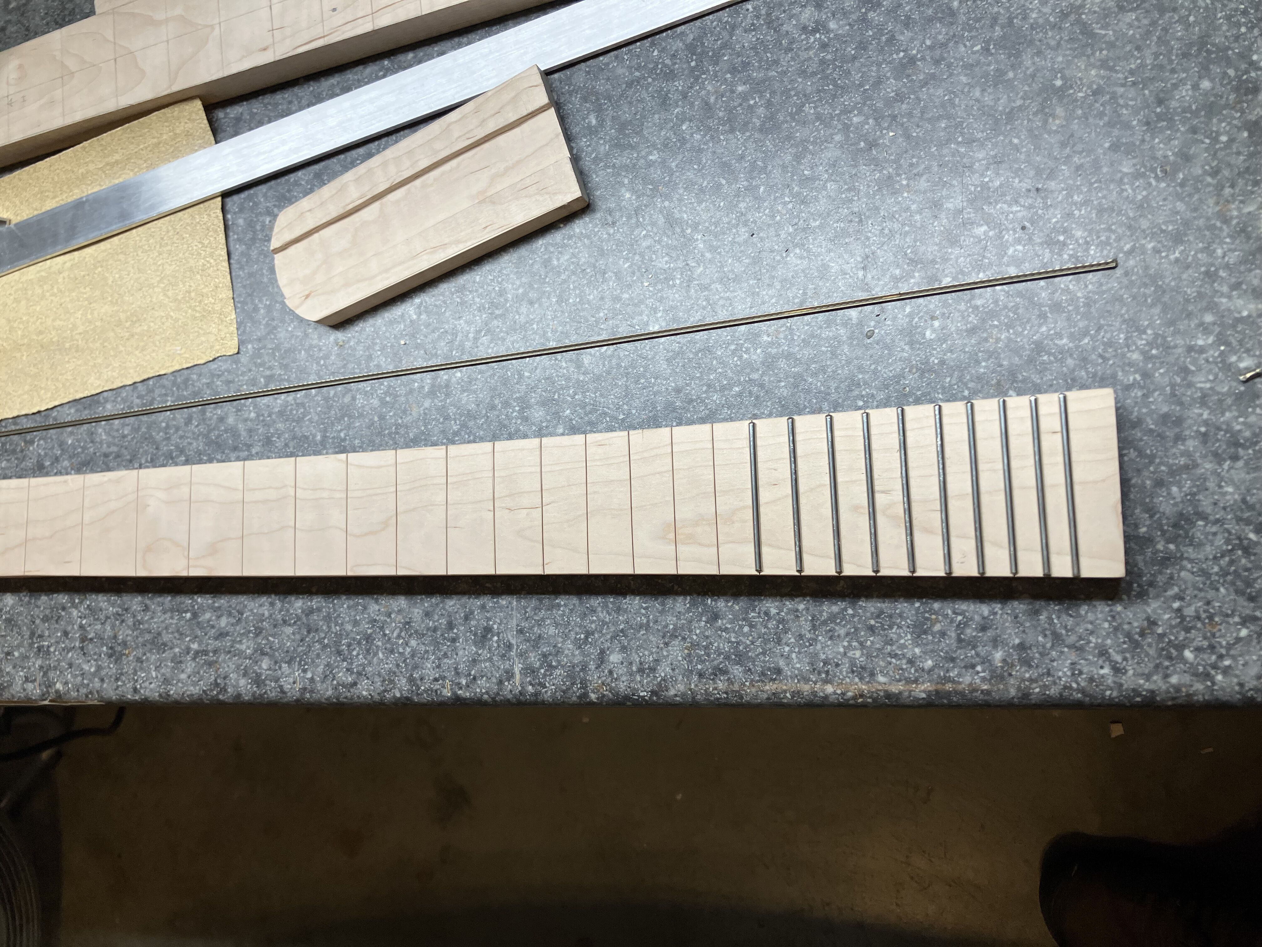 baritone-fretting-02.jpg